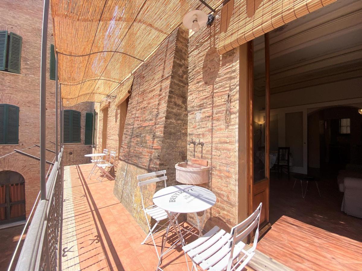 La Fonte-With Balcony Close By Piazza Del Campo Сиена Экстерьер фото